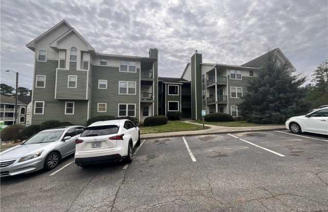 Photo of 979 Stewart Creeks Drive unit: 8