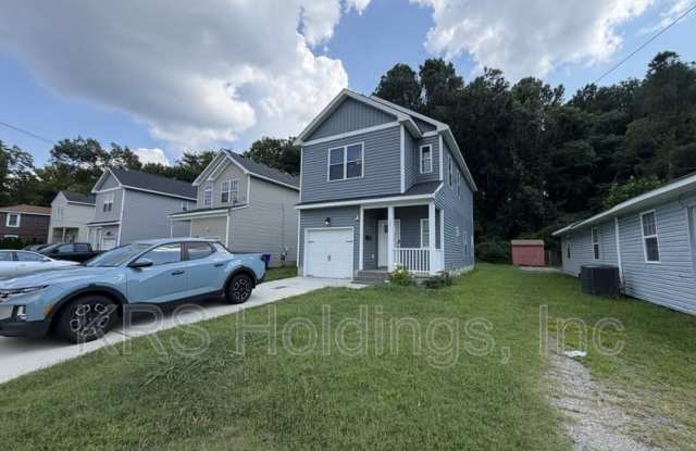 125 Charlotte