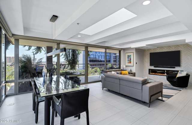 7137 E RANCHO VISTA Drive unit: 6011