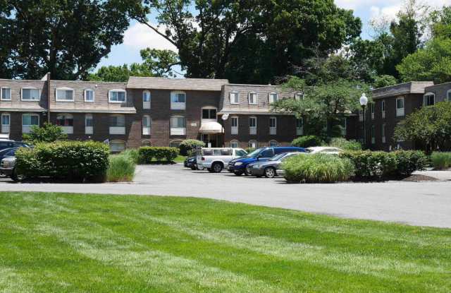 One Bedroom Condo located in Gardens At Owings Mills! - RENT SPECIAL
