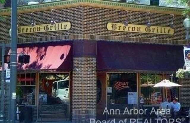 207 N Ann Arbor Street