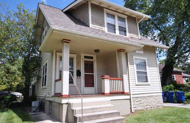 280 E. Oakland Avenue