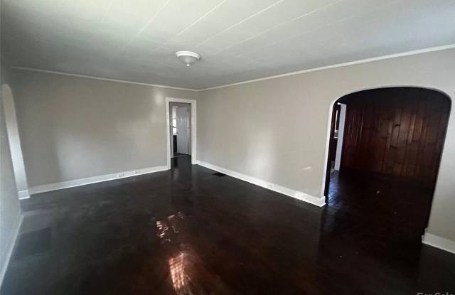 Photo of Room in 3 Bedroom Home at Crispin Ave