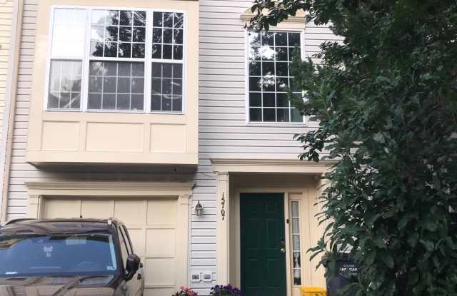 15707 PALERMO TERRACE