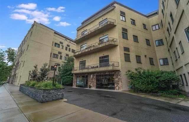 75 LIBERTY AVE