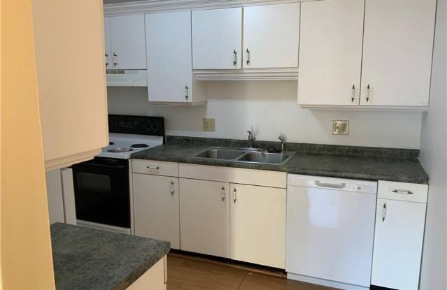 23 Village Court unit: 23