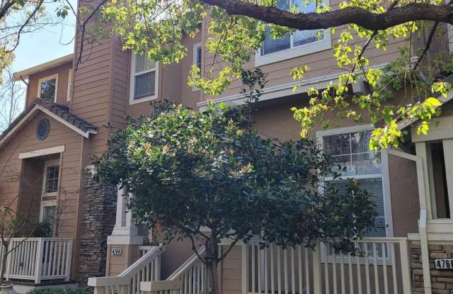 Photo of 4764 Central Pkwy