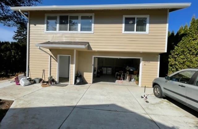 15723 SE Clinton Street #B - 15723 Southeast Clinton Street, Portland, OR 97236