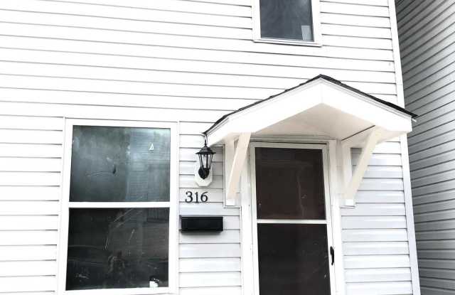316 N HIGH STREET