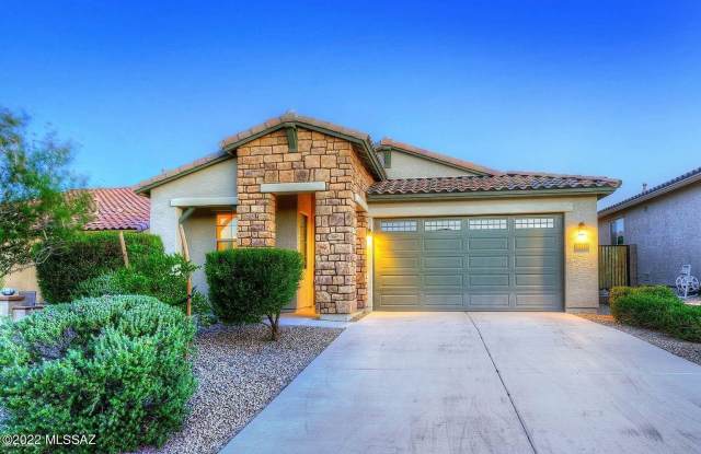 12111 N Golden Mirror Drive