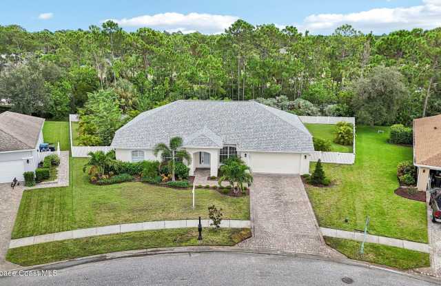 2051 Thornwood Drive SE