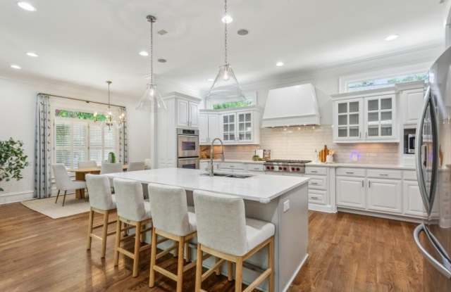 Photo of 1363 Sylvan Circle NE unit: A