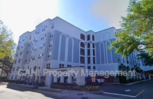 202 East South Street