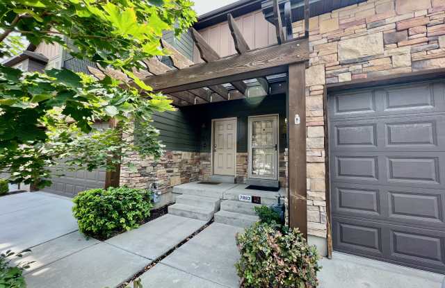 7883 S Summer Station Way