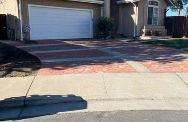 Photo of Spacious 4-Bedroom Home in a Quiet Tracy Cul-De-Sac!