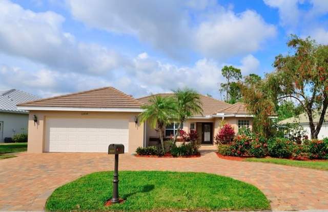 12737 Hunters Ridge DR
