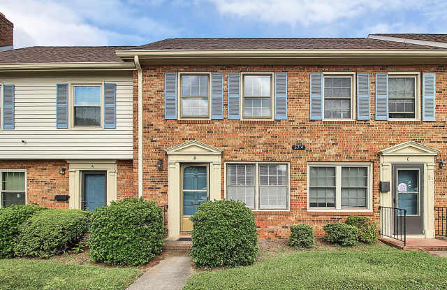 6314 Old Pineville Road