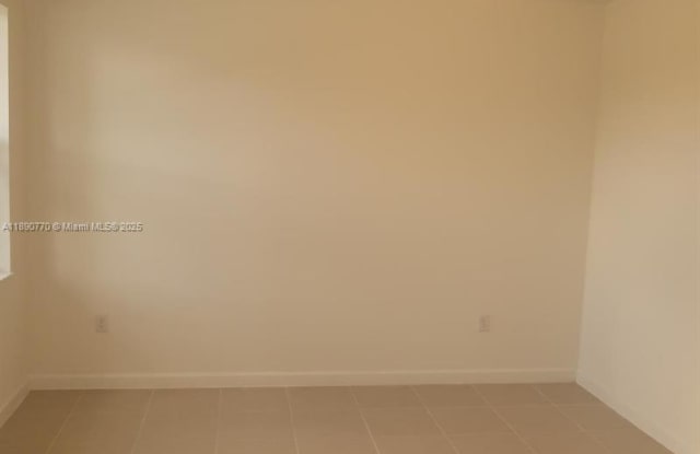 1521 Southeast 27th Road