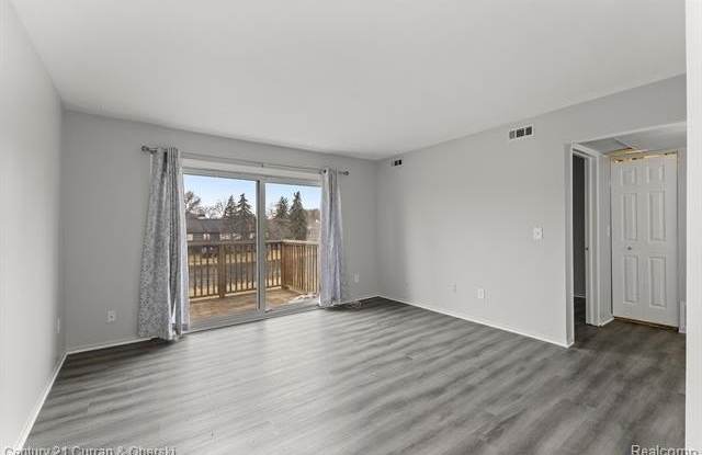 842 BLOOMFIELD VILLAGE Boulevard