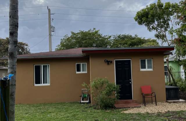 124 Northwest 6th Avenue