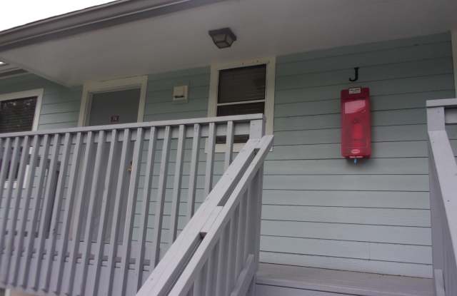 700 W. POPE RD    J74