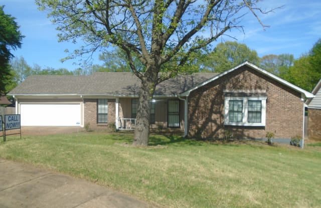 4788 Hunters Glen Cv - 4788 Hunters Glen Cove, Shelby County, TN 38128