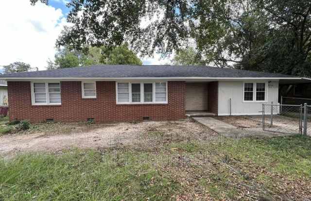 2431 Robin Hood Rd