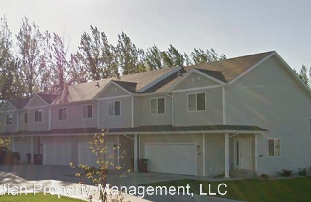 Bishops Boulevard Townhomes