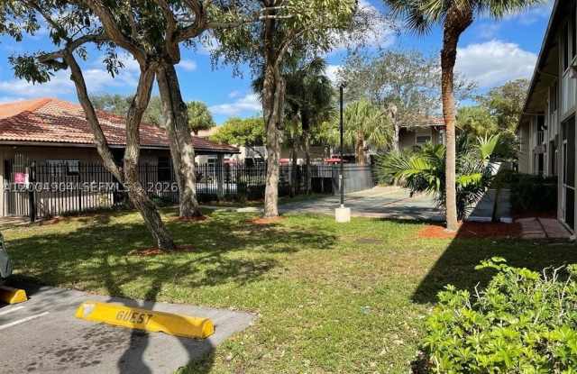 8850 Royal Palm Blvd