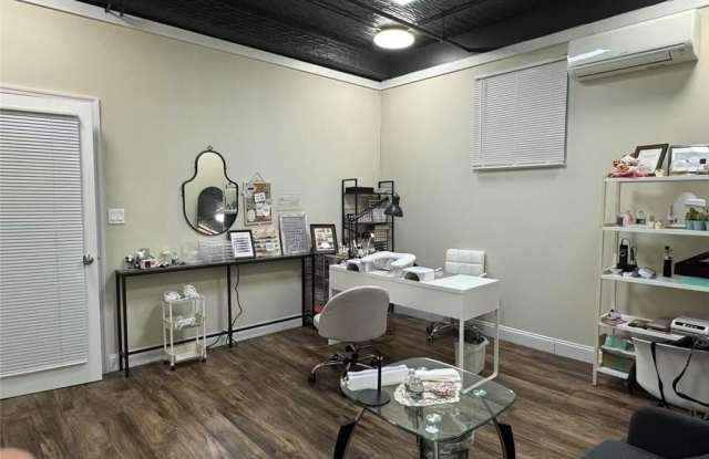 Photo of 1521 70th Street