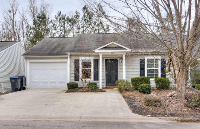 2 Bedroom 2 Bath Townhouse With Bonus Room
