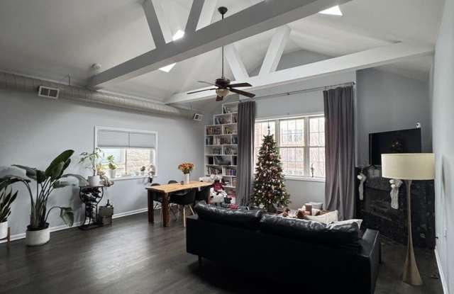 2315 W Harrison Street unit: 4