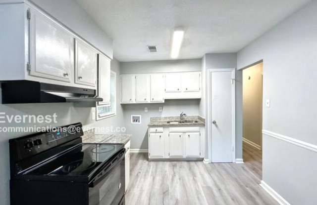 3674 Ridgemont Avenue