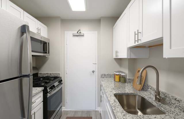 Park Adams Apartments