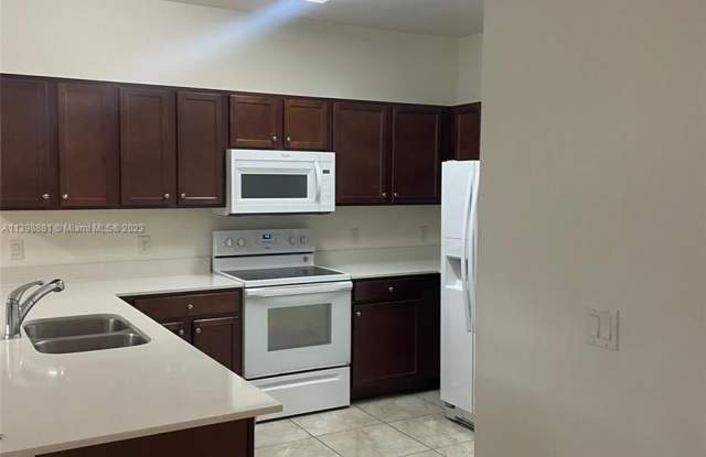 260 NW 109th Ave