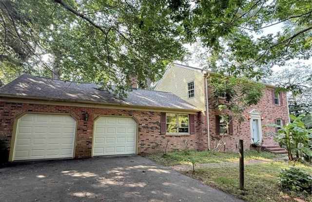 Photo of 4 BED 3BA SINGLE FAMILY HOME