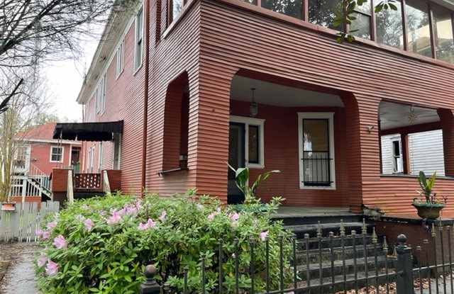 Photo of 210 West 37th Street - A