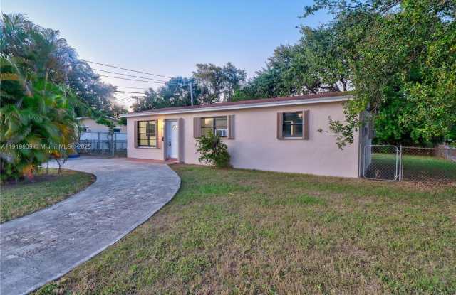 Photo of 1291 NE 207th St