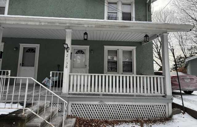 Photo of 2138 2140 Pond Avenue