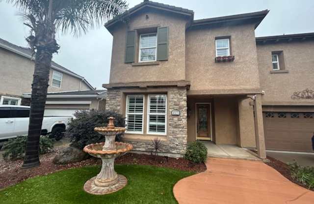 Photo of 4929 W Pianosa Ave