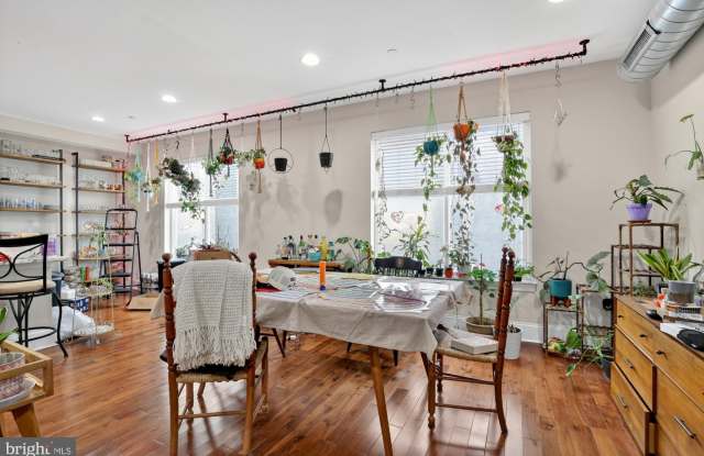 946 N 2ND Street unit: 5