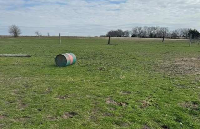 Photo of 8789 S State Highway 78