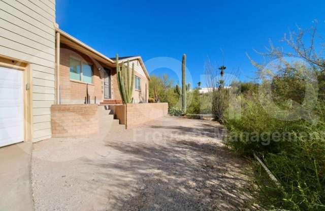 4980 North Hillcrest Drive