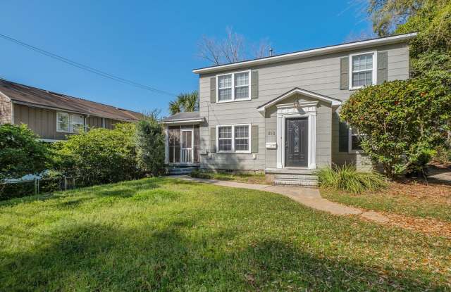 Charming Midtown Apartment