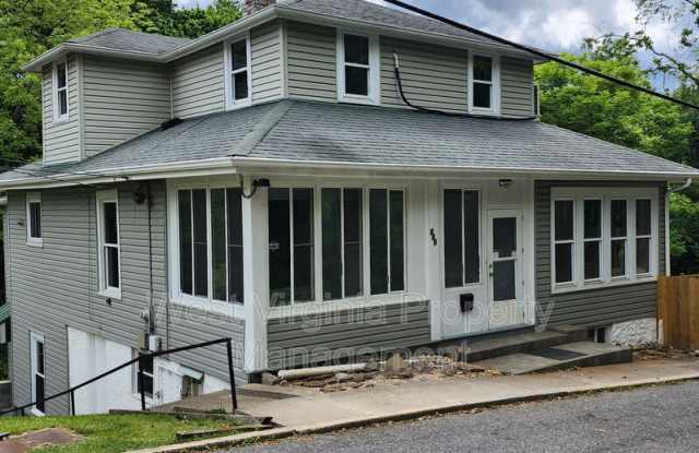 208 Croft St.