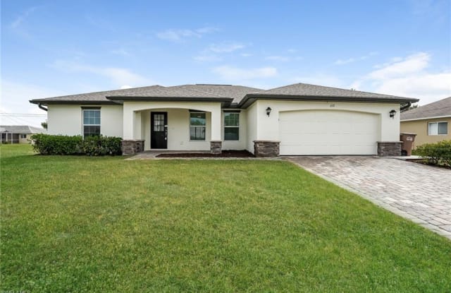 1137 NW 6th AVE - 1137 Northwest 6th Avenue, Cape Coral, FL 33993