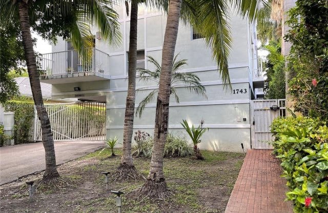 1743 S Michigan Ave - 1743 Michigan Avenue, Miami Beach, FL 33139