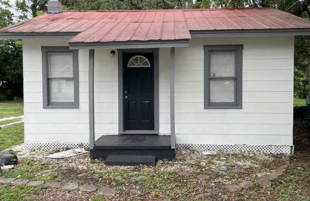 10005 North Arden Avenue - A