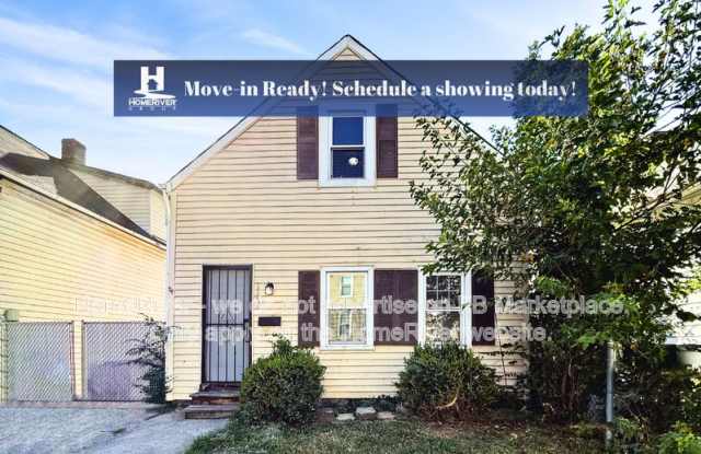 Photo of 1050 E 70th St