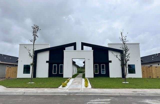 Photo of 2417 Indian Creek Avenue unit: 1